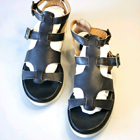 Timberland Gladiator Sandals - Picture 2 of 10